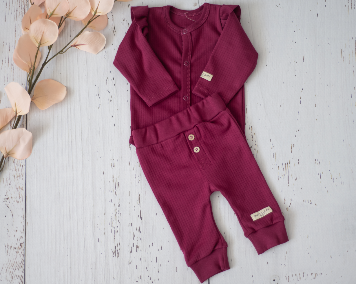 Body Ivy cu volane si capse bordo - Simply Comfy